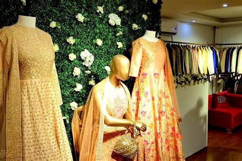 Kudi Pataka - Lehenga - Mayapuri - Naraina - Weddingwire.in