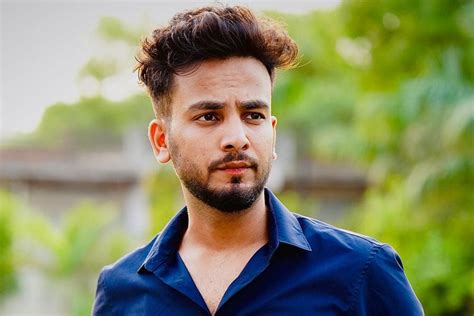 Elvish Yadav in problem? Cobra, krait venom reportedly found in samples ...