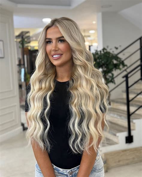 Phoebe Wintle | Rapunzel core 👸🏼 @routeshairextensions | Instagram