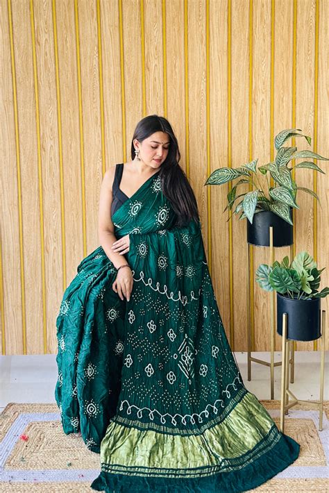Artful Symbol dark green bandhani saree – Shree Bandhani Sutra