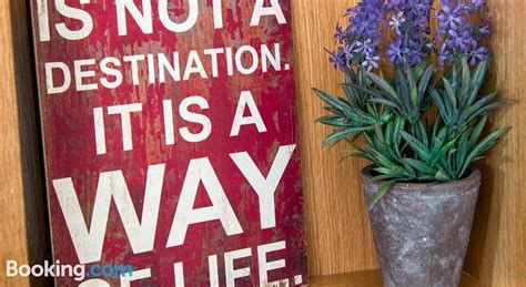 ESHKOL HOUSING HAIFA - WALLENBERG COMPLEX - Specialty Inn Reviews ...