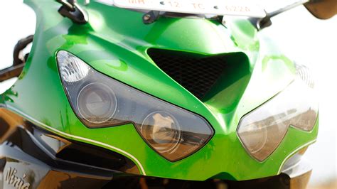 Kawasaki Ninja ZX-14R 2016 STD Bike Photos - Overdrive