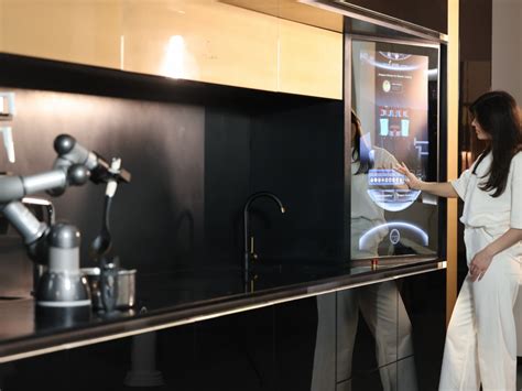 Kako izgleda kada vam ručak sprema robot? | Bloomberg Adria