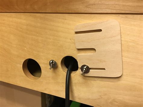 Router Table Plug 的图像结果