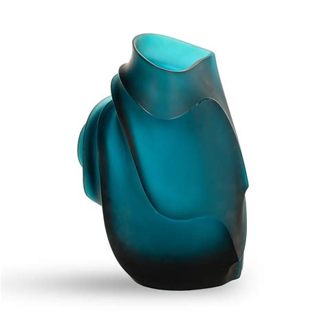 Christian Ghion Large Crystal Vase – Thomas Goode India Pvt. Ltd.