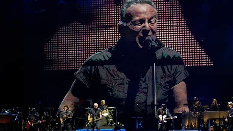 Bruce Springsteen Under Make Up 的图像结果