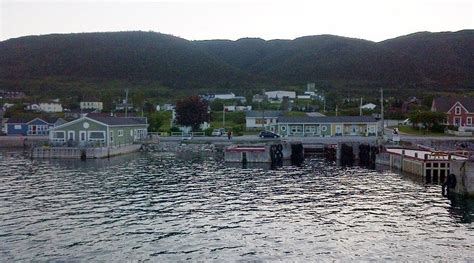 SEASIDE SUITES GROS MORNE NEWFOUNDLAND (Gros Morne National Park ...