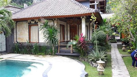 GERINGSING BUNGALOWS (Candidasa, Bali) - Campground Reviews, Photos ...