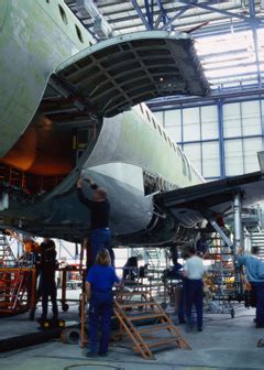 Aerospace Engineering Work Environment 的图像结果