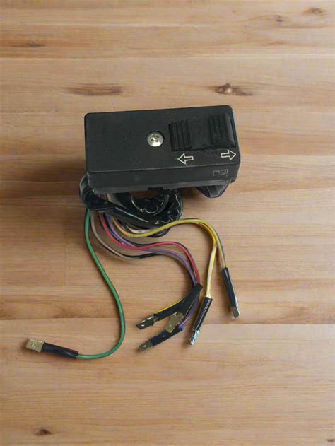 Indicator switch for LML scooter old model – sona automotive
