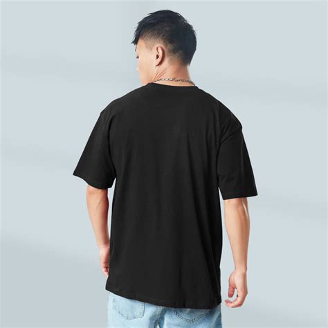 Black Oversized T shirt: The Ultimate Solid Streetwear Style | Shop Now ...