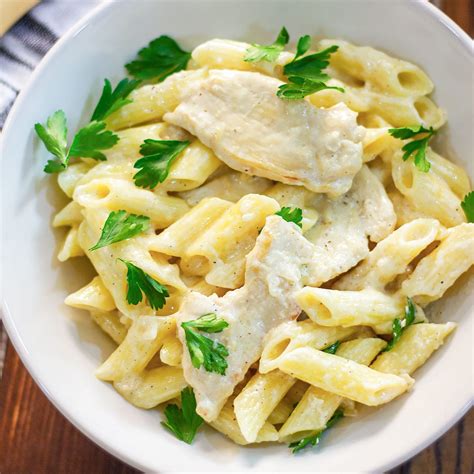 Penne Pasta Alfredo