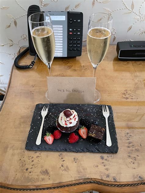 THE EGERTON HOUSE HOTEL (London) - Hotel Reviews, Photos, Rate ...