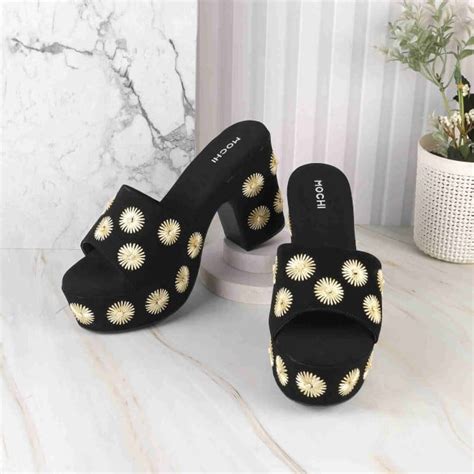 Buy Mochi Women Black Casual Mules Online | SKU: 34-277-11-36 – Mochi Shoes