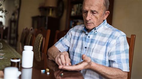 The 7 Meds and Substances That May Interact With Hydroxyzine - GoodRx