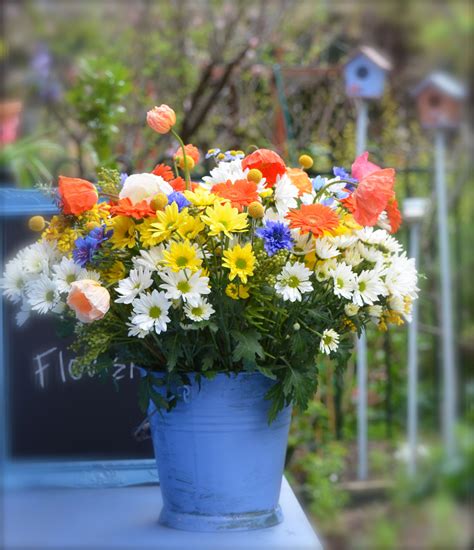engagement party flowers