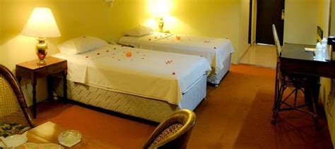 RATNALOKA TOUR INN (Ratnapura) - Hotel Reviews & Photos - Tripadvisor