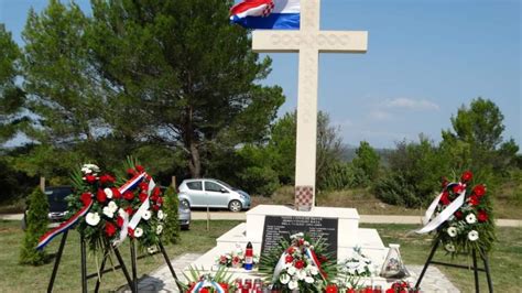 Obilježavanje 33. obljetnice progonstva žitelja Vukšića i spomen na 15 ...
