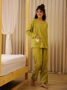 Sanskrutihomes Women Solid Green Night Suit Set Price in India - Buy ...