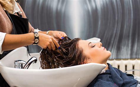 Zique Unsiex Salon | Home