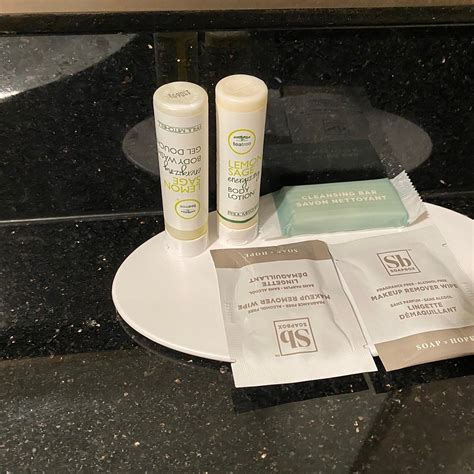 FAIRFIELD BY MARRIOTT INN & SUITES SEATTLE BELLEVUE/REDMOND - Hotel ...