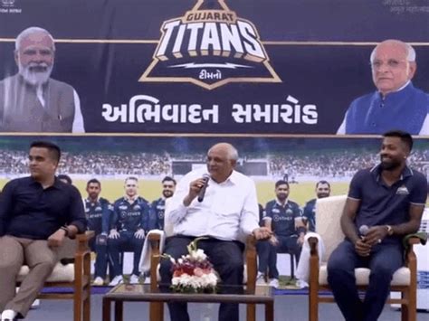 Addressing every player in Gujarati, Hardik said to Shubham- I have ...