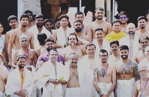 पद्मनाभस्वामी मंदिर में नतमस्तक हुए Team india के प्लेयर्स, त्रिवेंद्रम ...