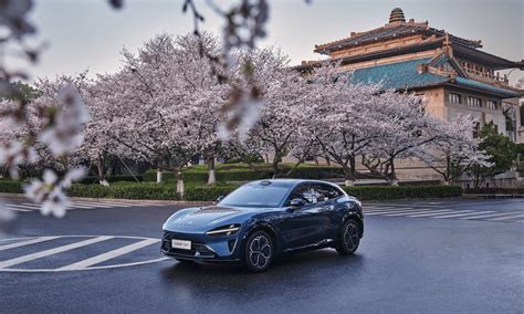 马斯克宣布 xAI 收购 X；OpenAI 将完成 400 亿美元融资；Manus 公布收费方案_来源_小米_平台