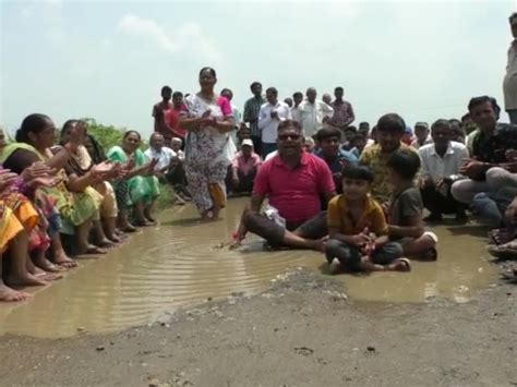 Road from Baidna Badarpura to Rampurakampa and Kanjipur Kampa in ...
