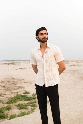 Exploring Khadi Shirts for Men Online - Veaves