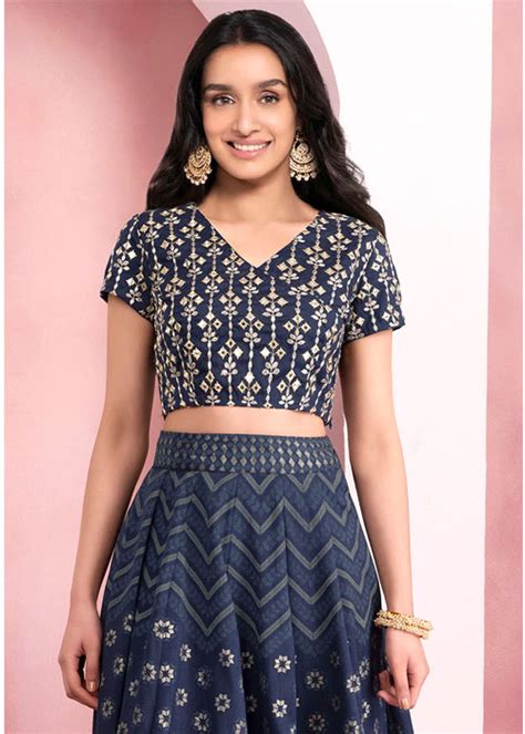 अंगरखा ब्लाउज डिजाइन: आधुनिक और पारंपरिक अंदाज का खूबसूरत संगम - DusBus