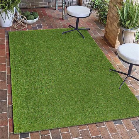 Superior Waterproof 4' x 10', Indoor/Outdoor Artificial Grass Area Rug ...