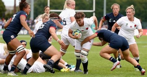 Sarah Hunter reacts after her derriere flashes during Women's Rugby ...
