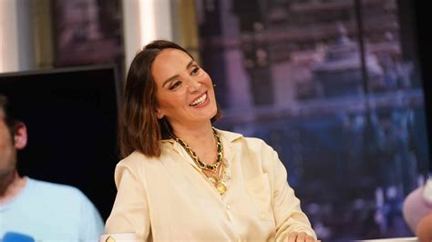 Tamara Falcó posa a sus 43 años con el bikini que arrasa entre las francesas este verano porque ...