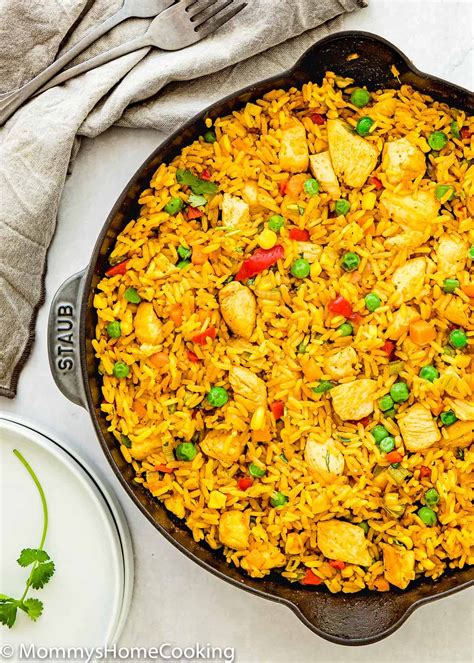 Easy and Flavorful Arroz con Pollo (Spanish-Style Chicken & Rice ...