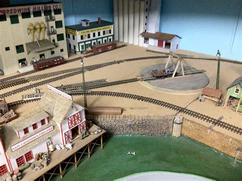 Model Train Engine Test Track 的图像结果