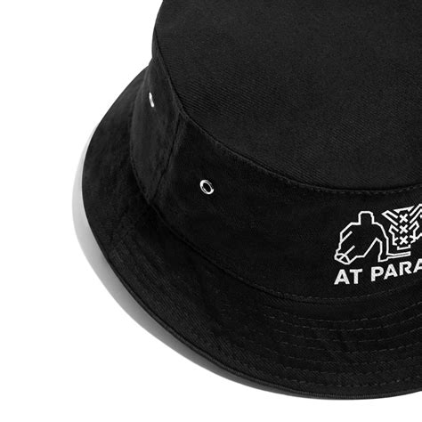 Ontdek de zwarte AT Para Bucket hat IJshockeyschool.com