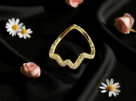 Buy Anti Tarnish Finger Ring 18K Gold Plated | The Glamorous