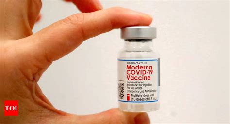 Moderna Covid-19 shot more likely to cause heart inflammation than ...