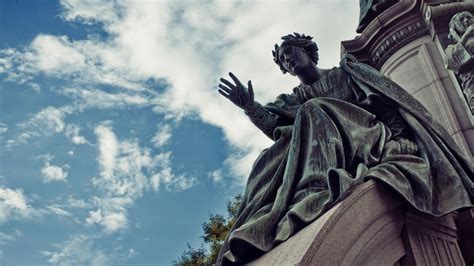 Download wallpaper 1600x900 sculpture, statue, monument, scotland ...