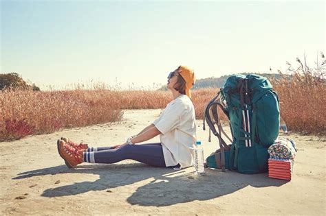 Chinese Solo Backpacking 的图像结果