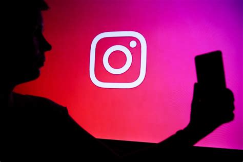 How to stop Instagram from sharing your likes in the Friends tab ...