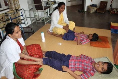 HOLY CROSS COLLEGE - TRICHY