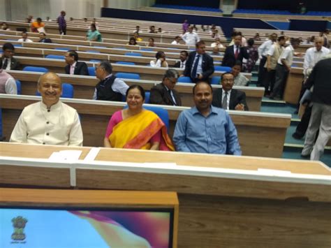 Glimpses of Hindi Diwas Samaroh organized in Vigyan Bhawan on award of ...