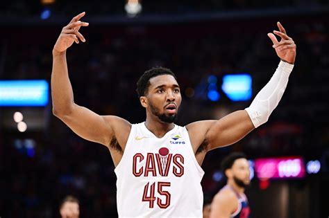 Cavaliers Star Donovan Mitchell Drops 4-Word Reaction to Sophie ...