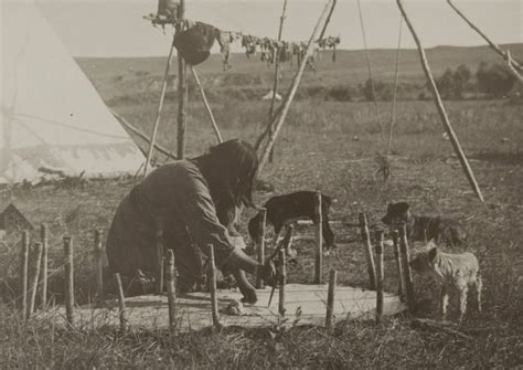 Documenting the life of Native Americans at Crow Reservation at the ...