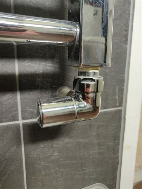 Leaky towel radiator - how do I fix? | DIYnot Forums