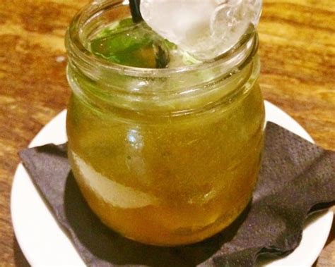 Cocktail with Amontillado: Endicott Cobbler recipe - Sherry Wines