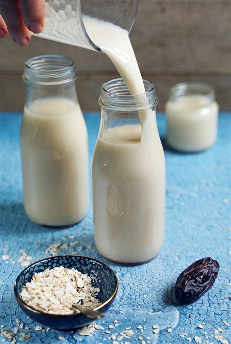 How to Make Oat Milk - Elavegan
