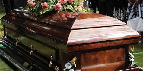Traditional Services | Konantz Warden Funeral Home